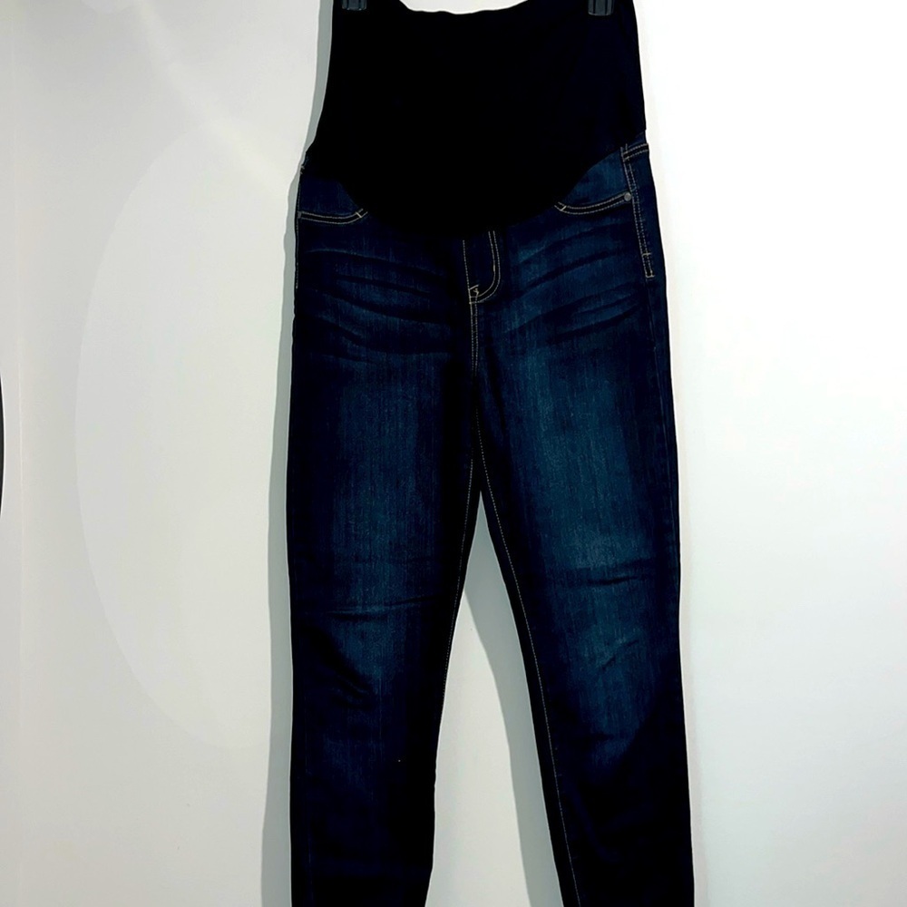 C. Pink maternity blue jeans. Size medium.